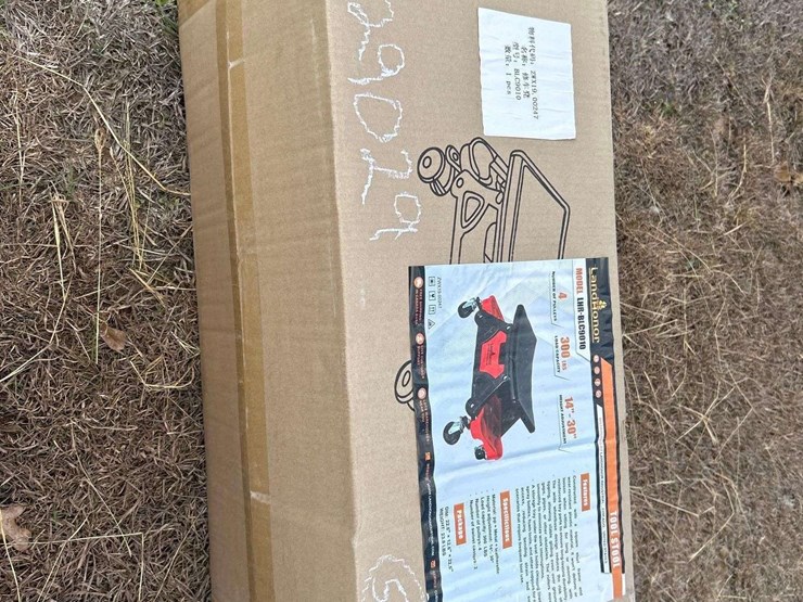 land-honor-330lbs-tool-stool-image-2