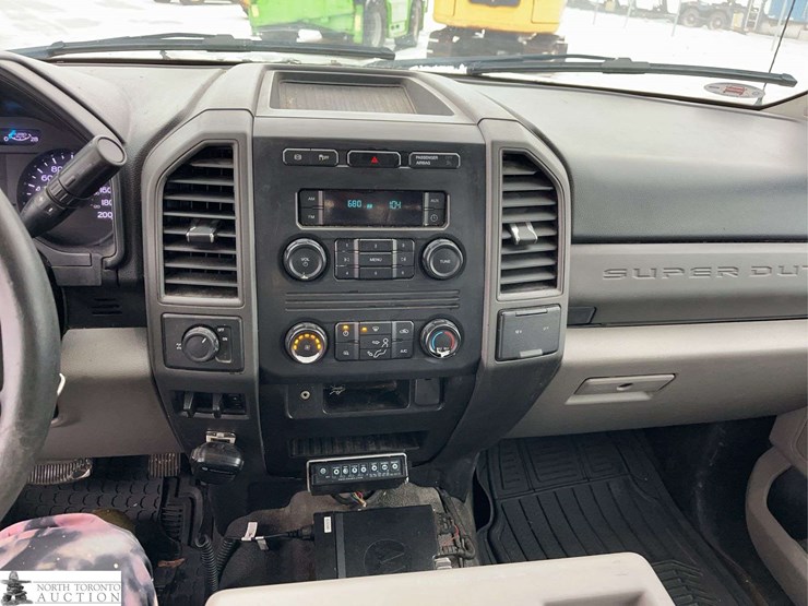 2019-ford-f250-image-21
