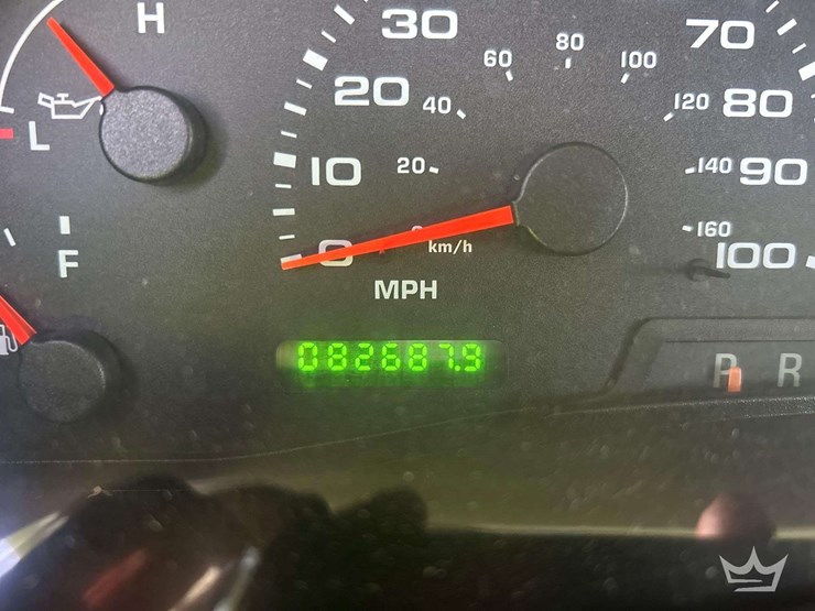 2005-ford-excursion-image-6