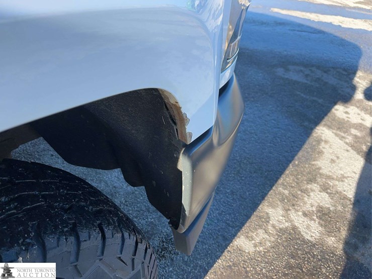 2018-chevrolet-silverado-1500-image-26