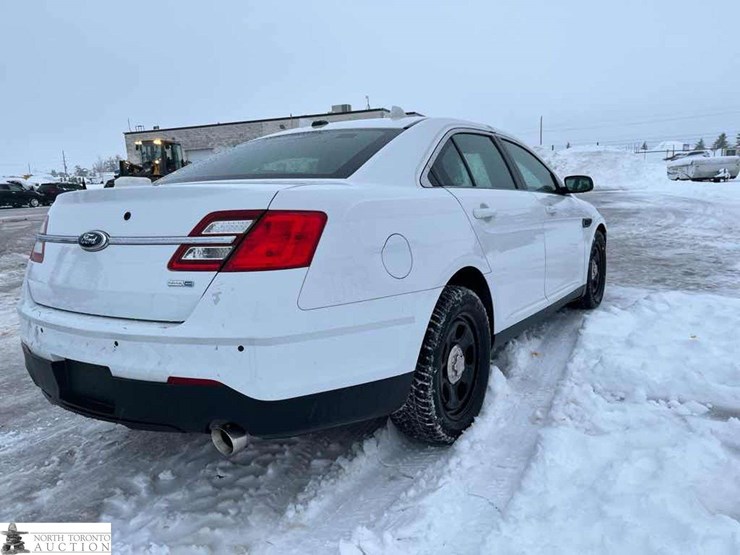 2013-ford-taurus-police-inte-image-6