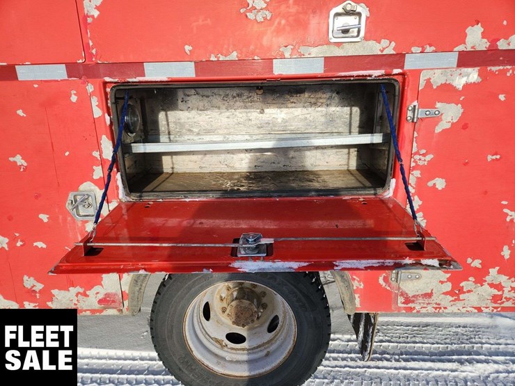 2009-ford-f550-image-34