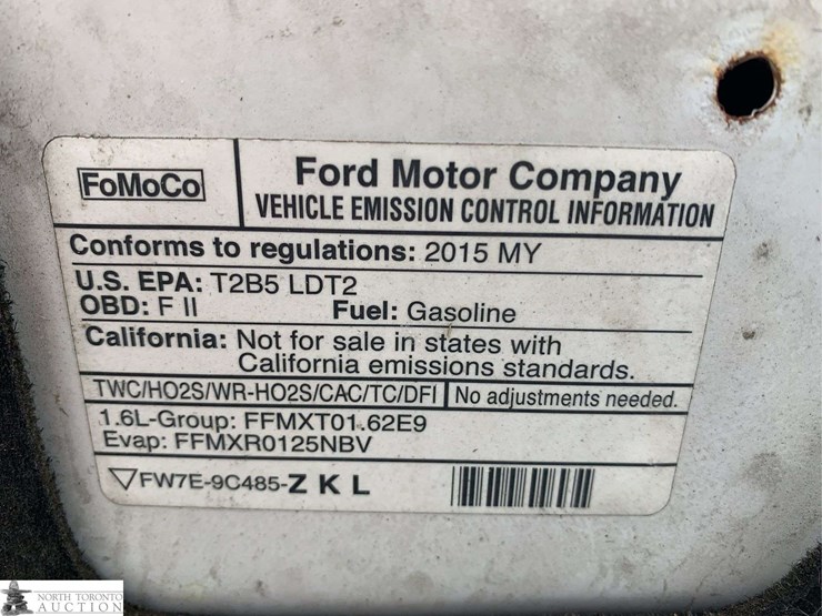 2015-ford-escape-se-image-16