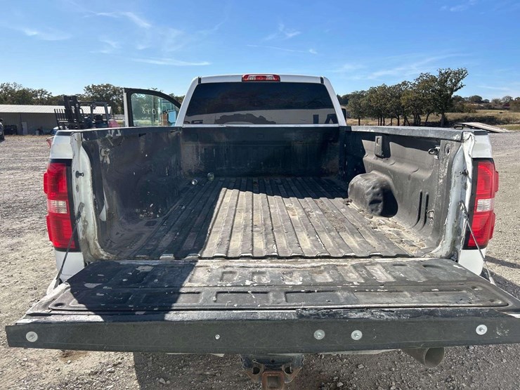 2015-gmc-3500-image-20