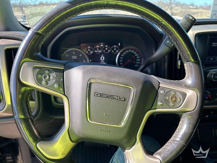 2016-gmc-1500-image-15