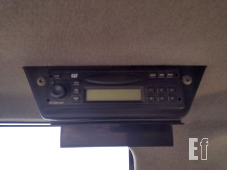 caterpillar-930g-image-12