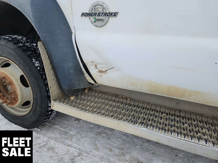 2011-ford-f550-image-48