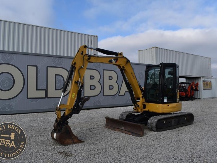 2019-caterpillar-305.5e2-cr-image-1