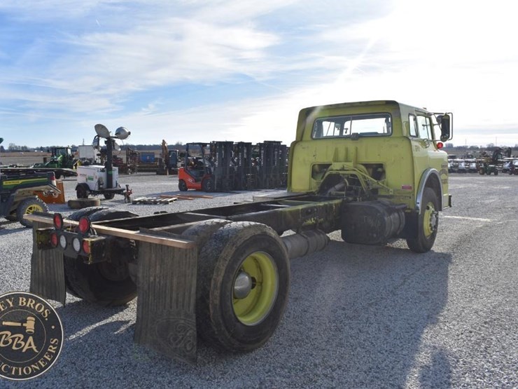 1989-ford-c8000-image-5