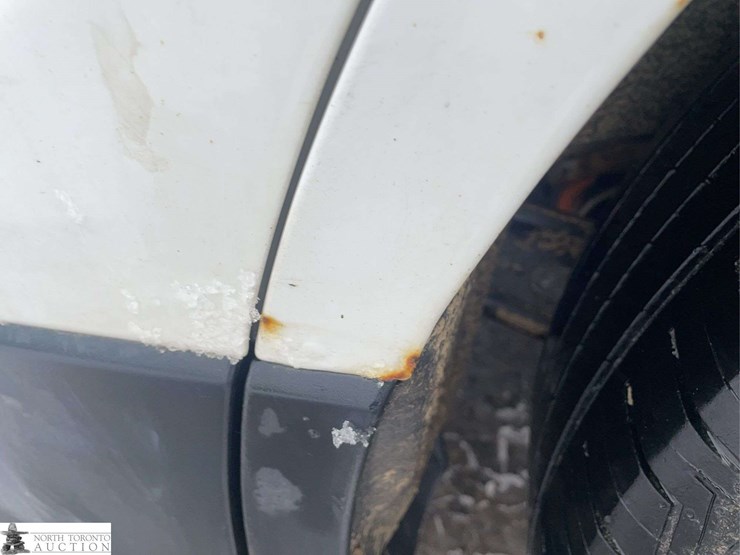 2018-chevrolet-equinox-image-32