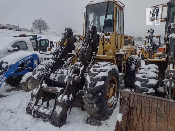 caterpillar-it28-image-1