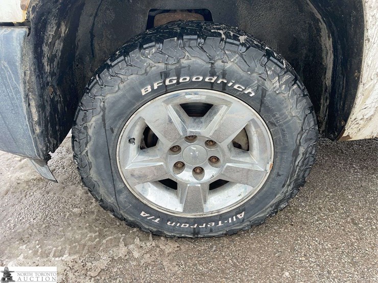 2013-chevrolet-silverado-1500-ls-image-14