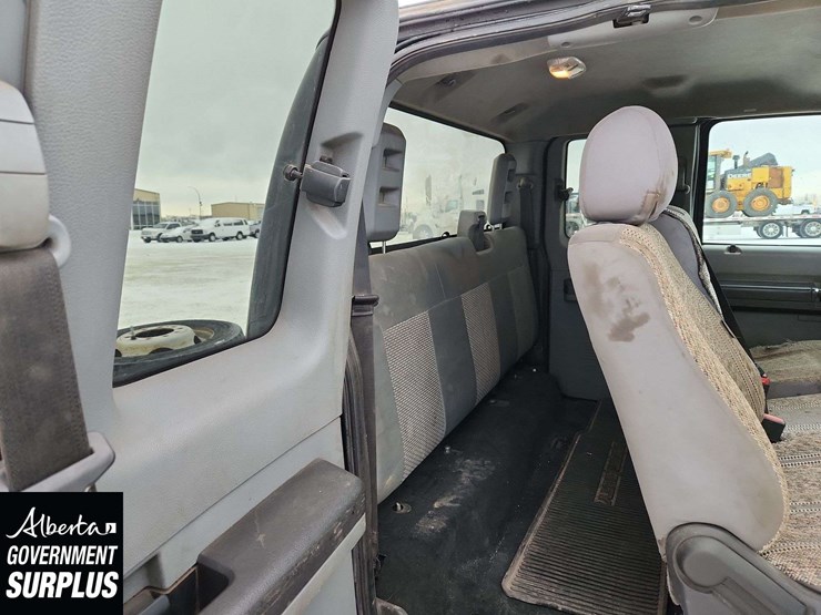 2012-ford-f550-image-16