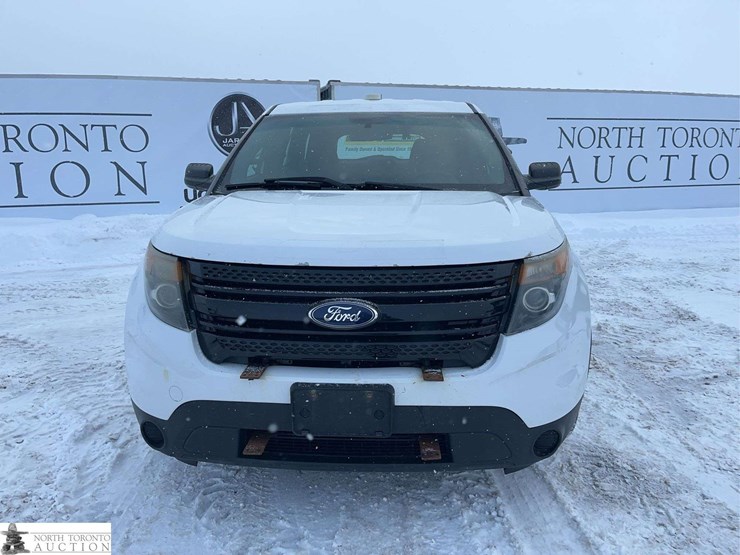 2015-ford-explorer-police-interceptor-image-2