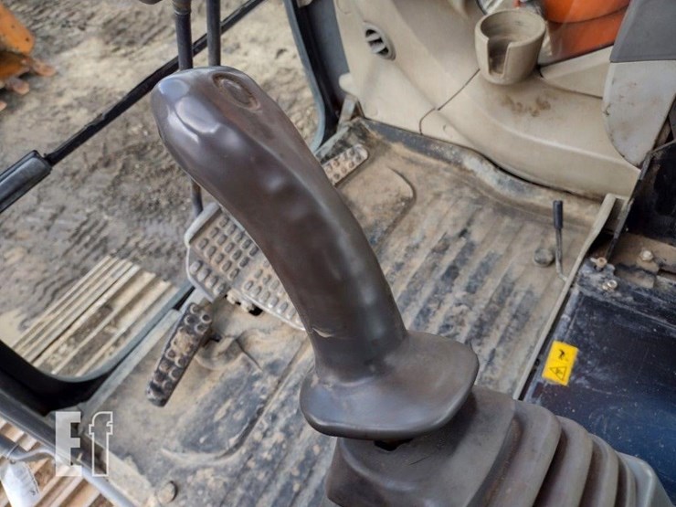 2006-hitachi-zx270-lc-3-image-10