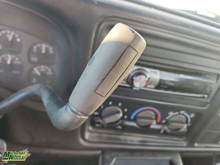 1999-chevrolet-silverado-1500-image-17