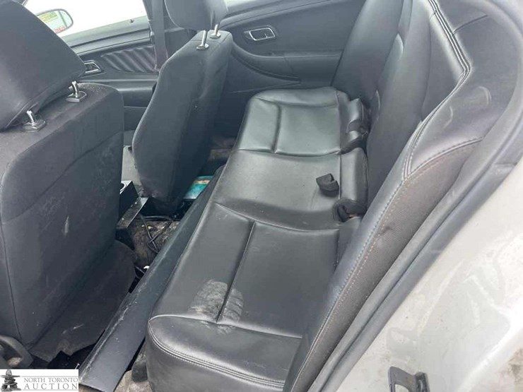 2013-ford-taurus-police-inte-image-26