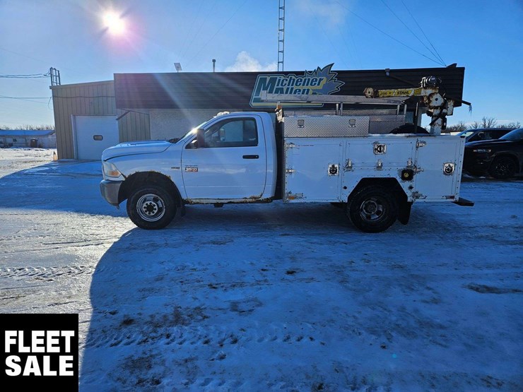 2011-ram-3500-st-image-5