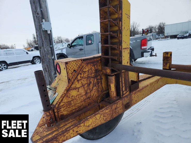 cable-roll-trailer-1973-fort-garry-s/a-14ft-reel-trailer-image-14