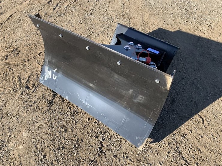 unused-2025-iranch-39in-hydraulic-plow-attachment,-image-1