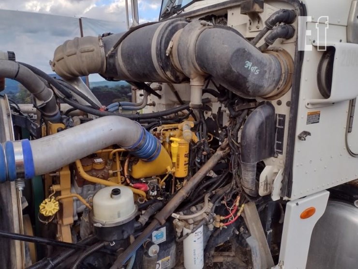 2008-peterbilt-365-image-22