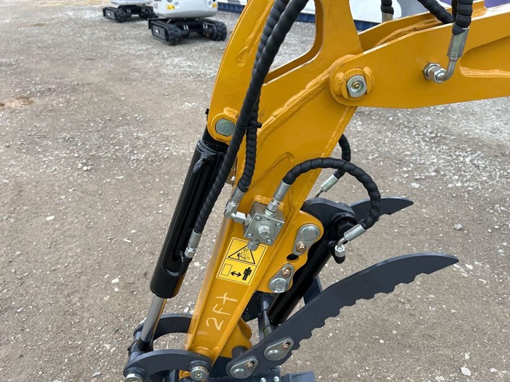 2025-sdlanch-sdle20-diesel-mini-excavator-image-14