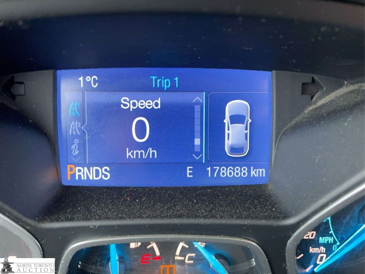 2015-ford-escape-image-14