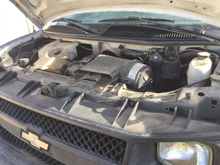 2005-chevrolet-2500-image-10