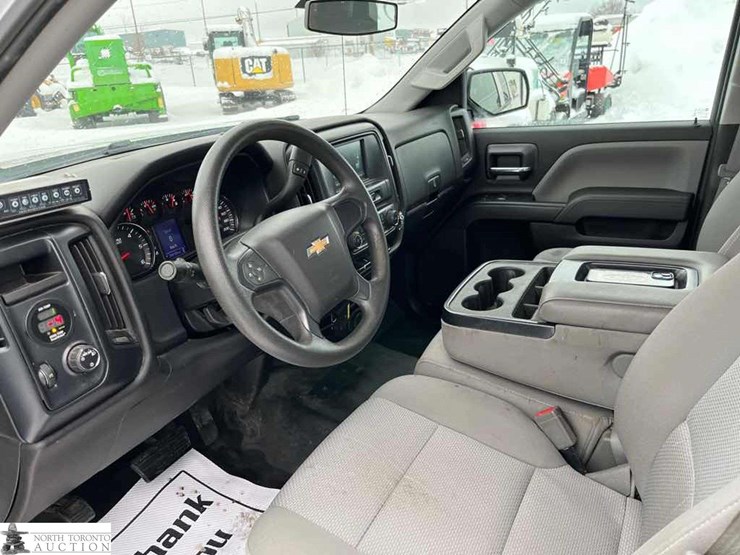 2016-chevrolet-silverado-1500-image-16