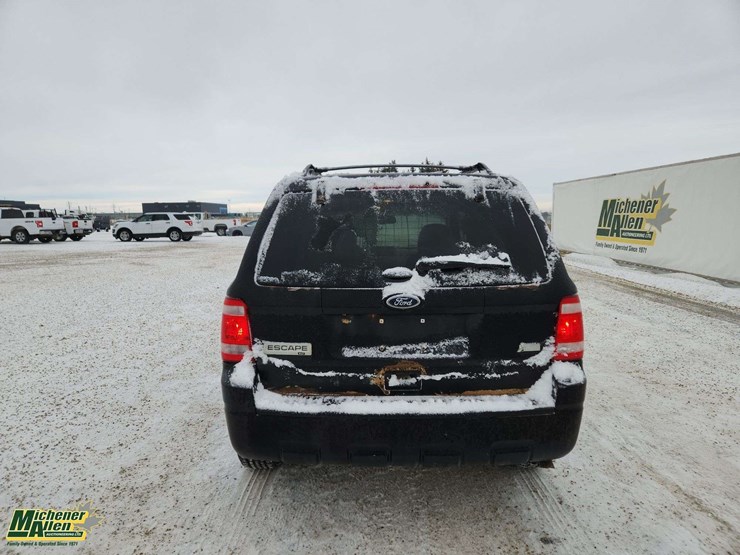 2012-ford-escape-xlt-image-8