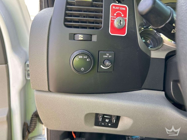 2013-chevrolet-silverado-1500-image-14