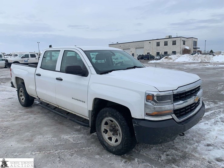 2018-chevrolet-silverado-1500-image-4