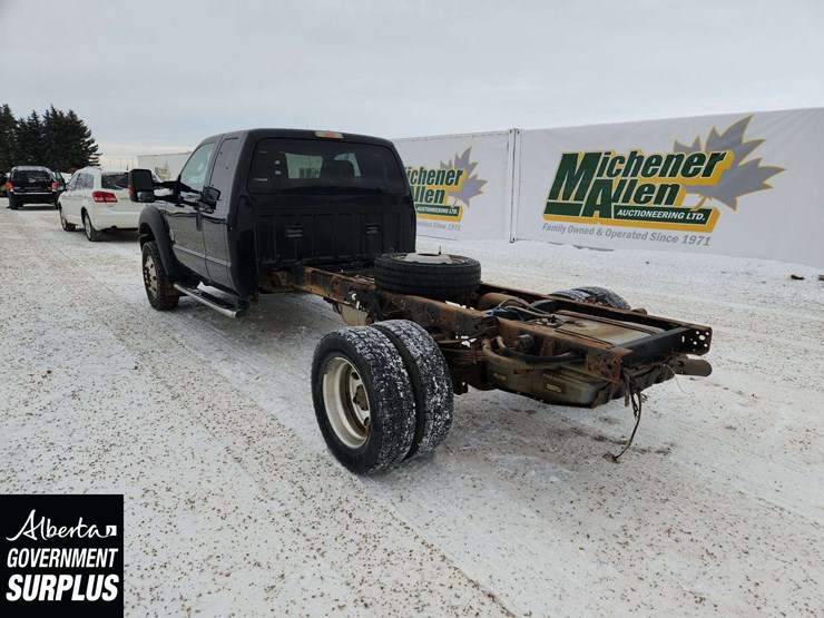 2012-ford-f550-image-3