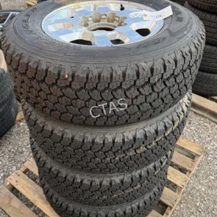 #176 • Set of 4 GM Wheels LT265/70R18 - Take Offs