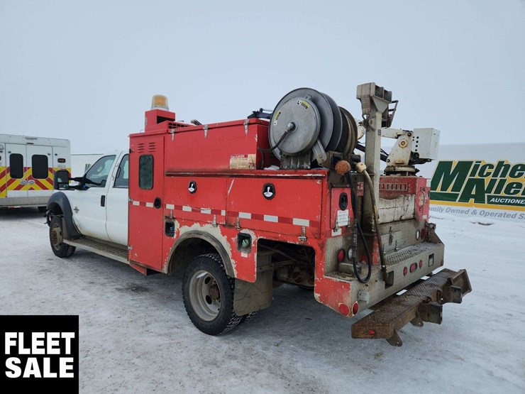 2011-ford-f550-image-3