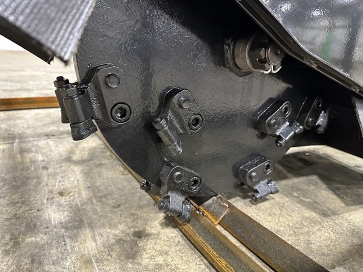 2025-topcat-ecssstg200-stump-grinder-image-5