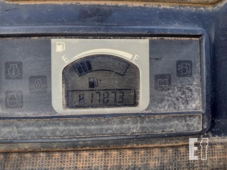 2022-deere-26g-image-6