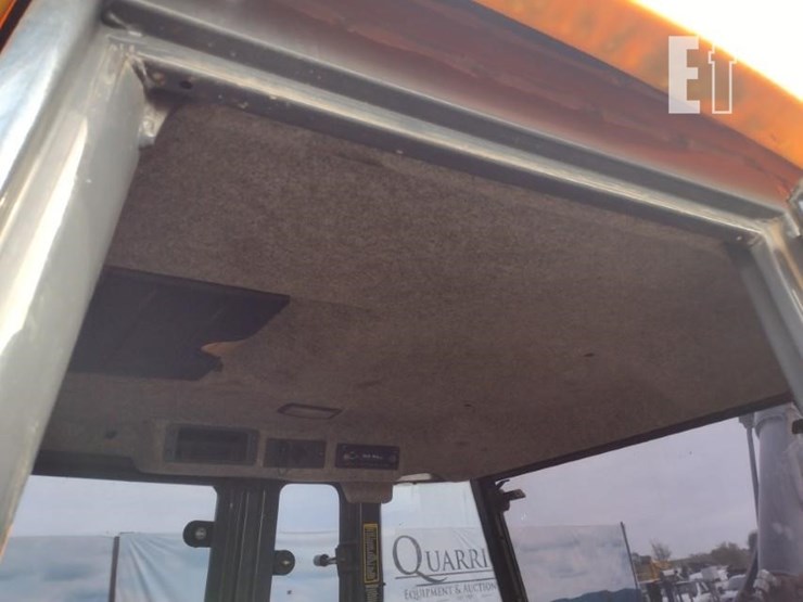 2019-deere-310sl-image-17