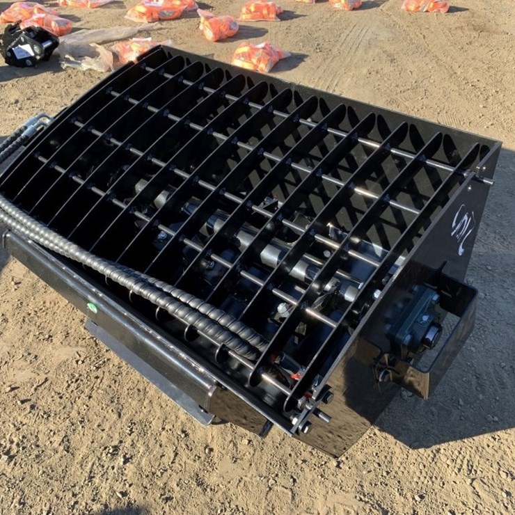 Unused 2025 IRanch 35in Mixing Bucket,