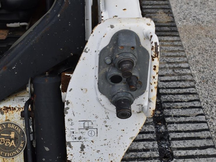 2016-bobcat-t650-image-19