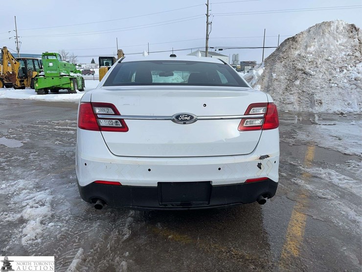 2016-ford-taurus-police-inte-image-5