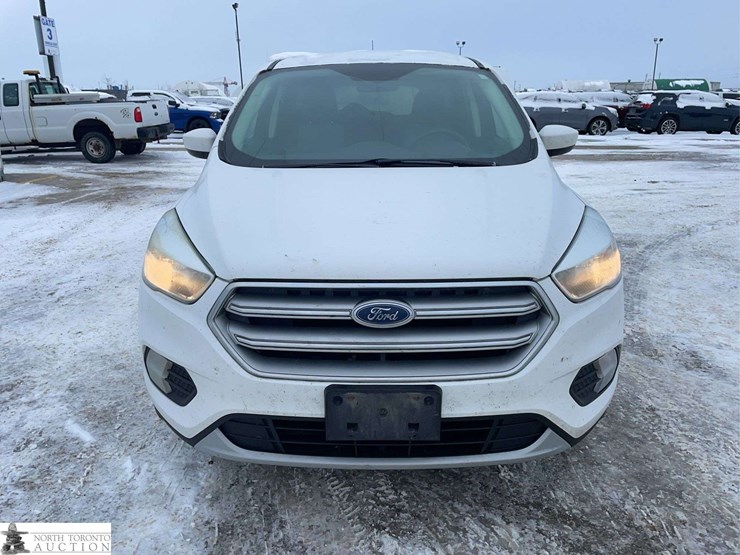2017-ford-escape-image-8