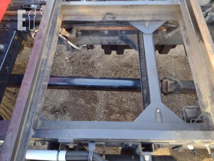 peterbilt-330-image-29