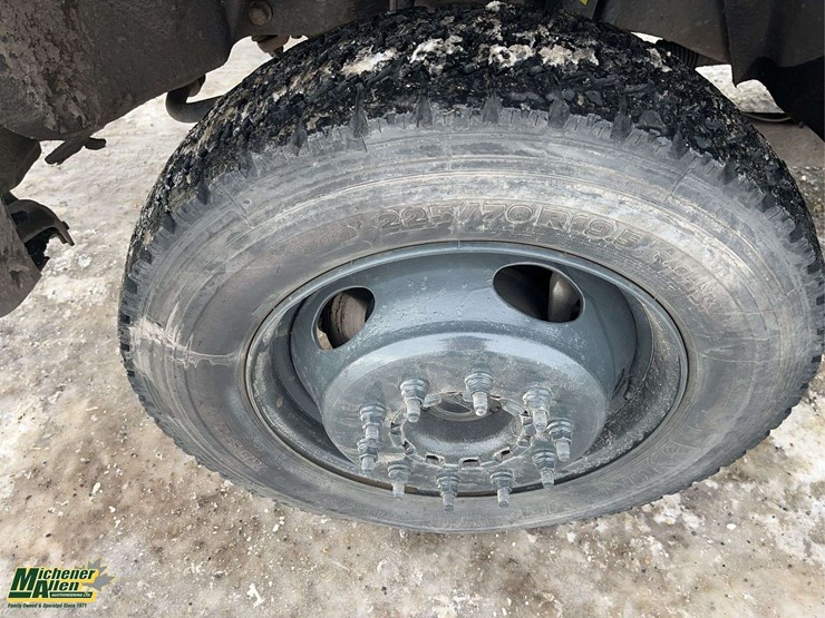 2014-ford-f550-image-10