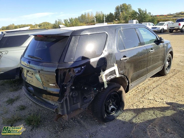 2018-ford-explorer-image-4