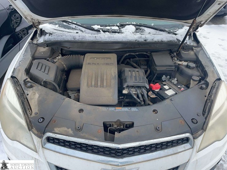 2010-chevrolet-equinox-ls-image-10