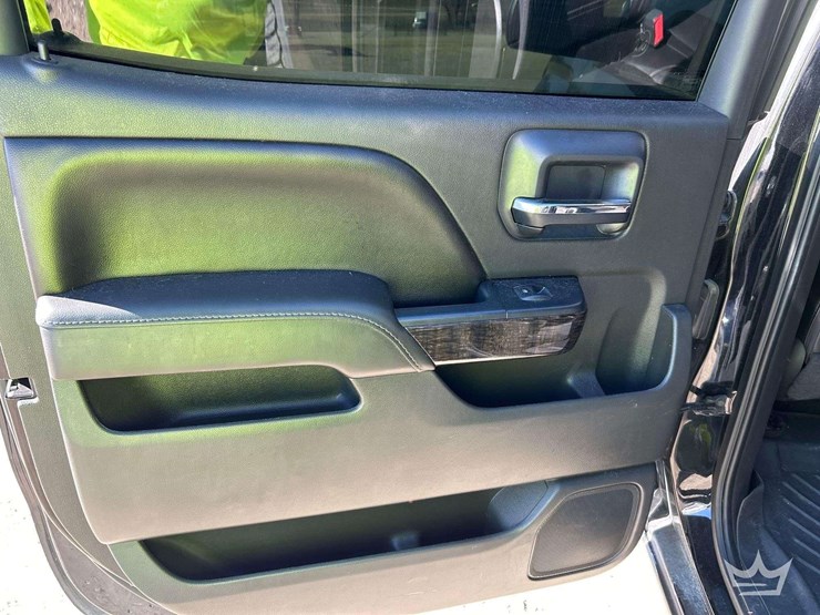 2016-gmc-1500-image-19