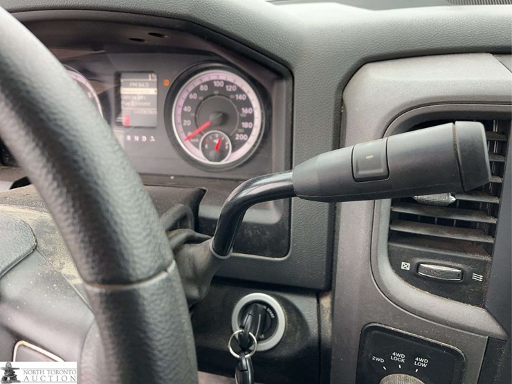 2018-dodge-1500-image-23