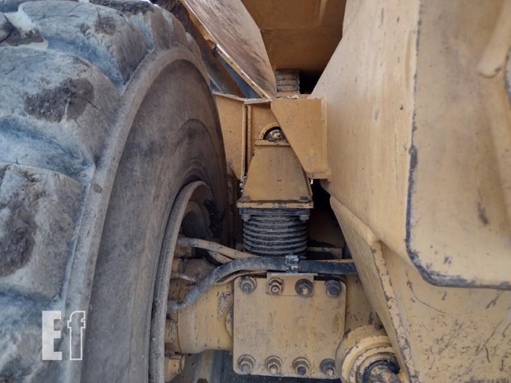 2003-volvo-a40d-image-42