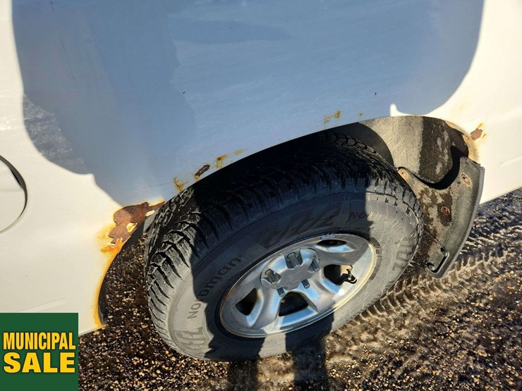 2011-dodge-1500-image-37